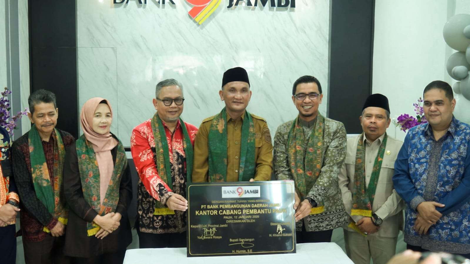 Peresmian Bank 9 Jambi KCP Kecamatan Pauh Berlangsung Sukses, Bupati Sarolangun Hurmin : Kebanggaan Masyarakat, Mitra Strategis Tumbuhkan Ekonomi 