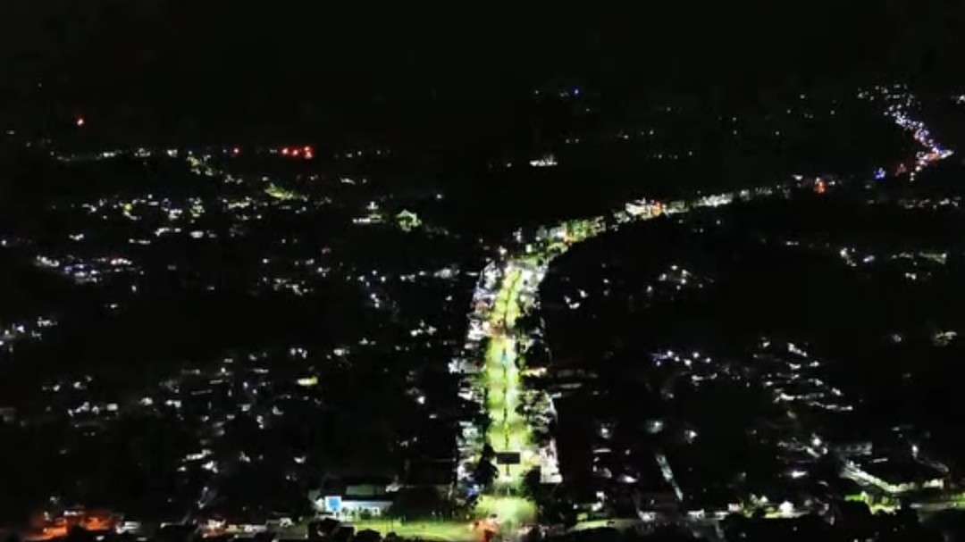 Di Era Kepemimpinan Hurmin, Sarolangun Kini Terang Benderang Di Malam Hari